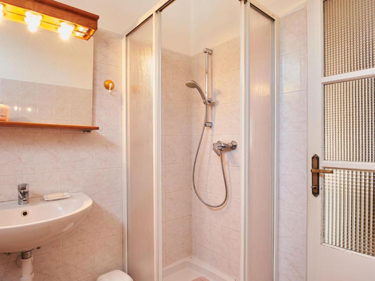 Apartment Banca By Interhome Pianello Del Lario Bagian luar foto